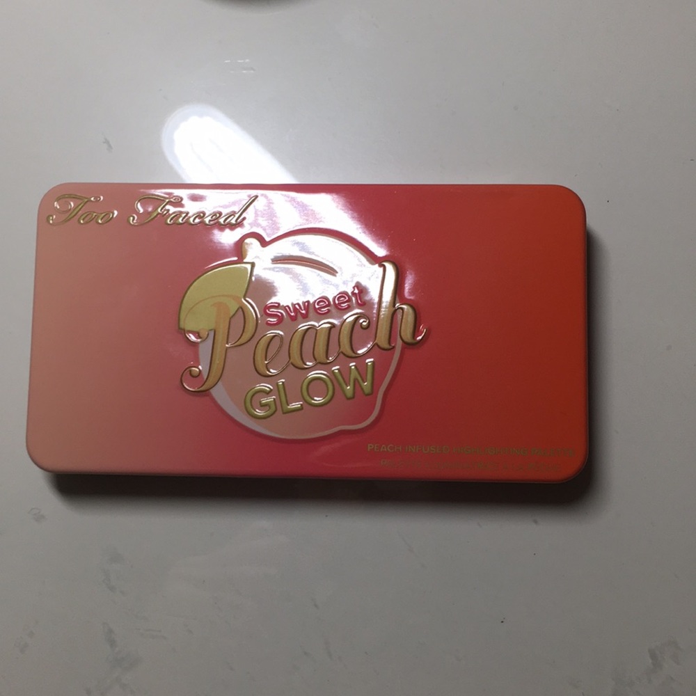 Authentic Too Faced Sweet Peach Glow